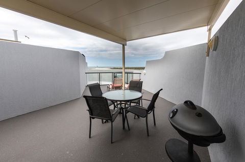 La Promenade - St Kilda Accommodation 20
