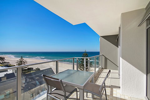 Hibiscus On The Beach - St Kilda Accommodation 2
