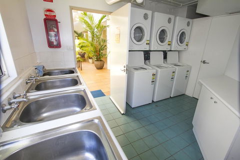 Port Douglas Apartments - Adults Only Oasis - St Kilda Accommodation 35