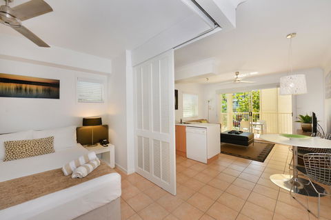 Port Douglas Apartments - Adults Only Oasis - St Kilda Accommodation 30