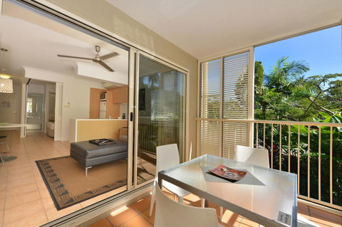 Port Douglas Apartments - Adults Only Oasis - St Kilda Accommodation 5