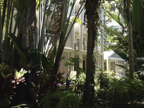 Port Douglas Apartments - Adults Only Oasis - St Kilda Accommodation 40