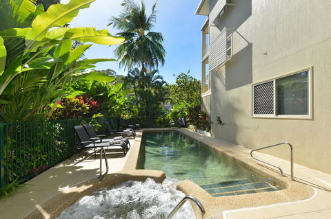 Port Douglas Apartments - Adults Only Oasis - St Kilda Accommodation 22