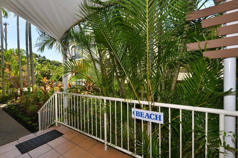 Port Douglas Apartments - Adults Only Oasis - St Kilda Accommodation 26