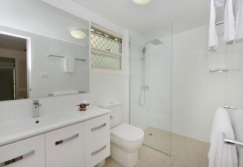 Port Douglas Apartments - Adults Only Oasis - St Kilda Accommodation 32