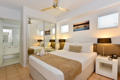 Port Douglas Apartments - Adults Only Oasis - St Kilda Accommodation 29