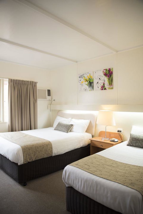 Charleville Motel - St Kilda Accommodation 24
