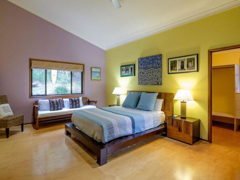 Five Bimba (Tractor House) - St Kilda Accommodation 7