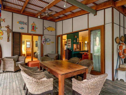 Five Bimba (Tractor House) - St Kilda Accommodation 17