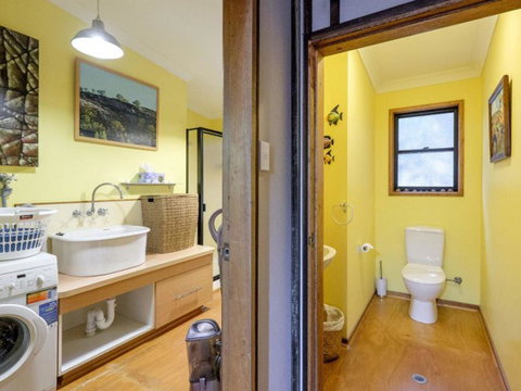 Five Bimba (Tractor House) - St Kilda Accommodation 15