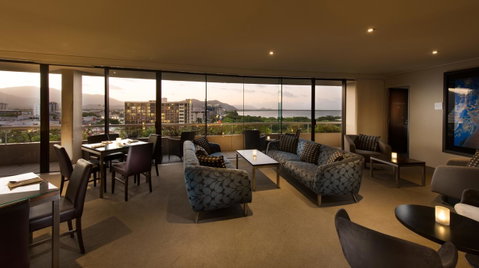 Hilton Cairns - St Kilda Accommodation 36