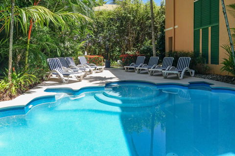 Martinique On Macrossan - St Kilda Accommodation 14