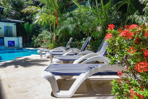 Martinique On Macrossan - St Kilda Accommodation 12