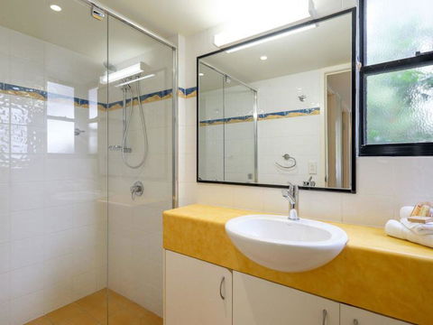 Mooloomba Five - St Kilda Accommodation 2