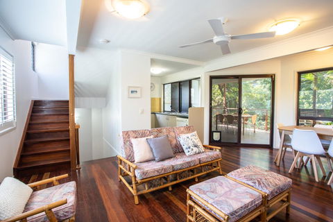 Point Break Beach House - St Kilda Accommodation 2