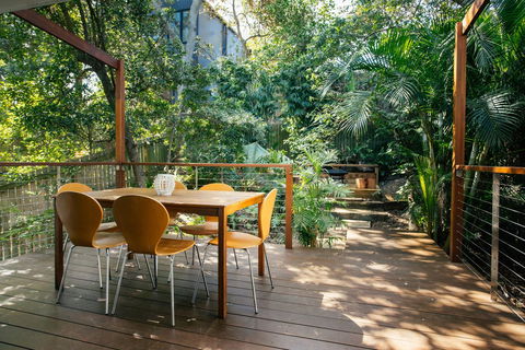 Point Break Beach House - St Kilda Accommodation 0