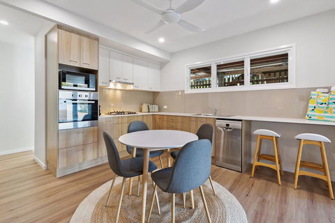 Day Dreaming - St Kilda Accommodation 0