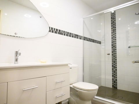 Allora 2 - St Kilda Accommodation 11