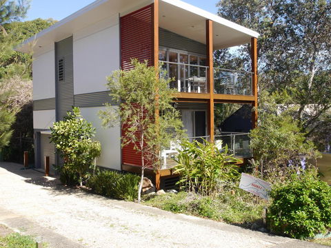Allora 2 - St Kilda Accommodation 0