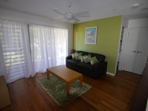 Allora 1 - St Kilda Accommodation 6