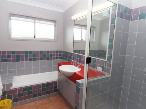 Beachside By Discover Stradbroke - St Kilda Accommodation 1