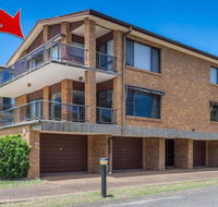'COLUMBIA VIEWS' 2/9 COLUMBIA CLOSE - AIRCON WIFI NETFLIX VIEWS  BOAT PARKING - St Kilda Accommodation