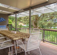 'RIVERSIDE RETREAT' 544 Ocean Drive North Haven - St Kilda Accommodation
