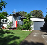 10 Double Island Drive - Modern family home centrally located swimming pool  outdoor area - St Kilda Accommodation