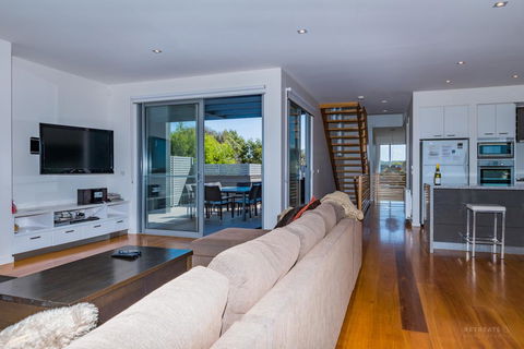 10 Sands Bvd - St Kilda Accommodation 0
