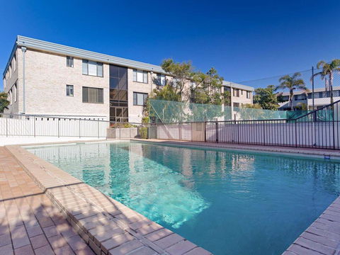 2 'The Dunes', 38 Marine Drive - Pool, Tennis Court And So Close To The Beach - St Kilda Accommodation 1