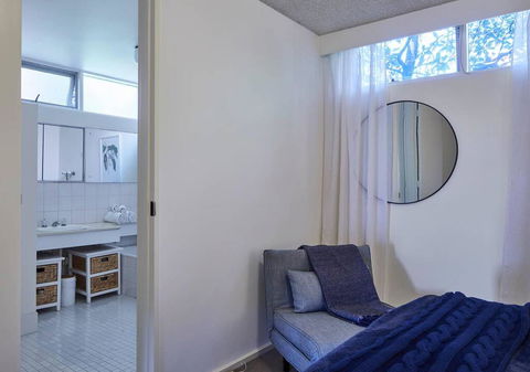 2 Bdrm South Yarra Apt With Balcony And Parking - St Kilda Accommodation 1