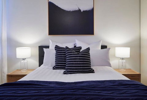 2 Bdrm South Yarra Apt With Balcony And Parking - St Kilda Accommodation 3