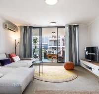 2 Bedroom 2 Bathroom Apt with Balcony and Parking - St Kilda Accommodation