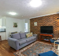 2 Bedroom St Lucia Apartment close to UQ and CityCat - St Kilda Accommodation