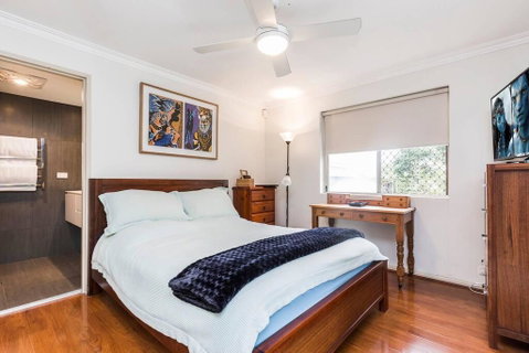2 Bedroom With Parking & AC Close To Beach & City - St Kilda Accommodation 1