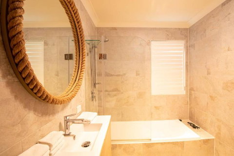 BEACHBREAK - 100m To Beach - Sleeps 6 - St Kilda Accommodation 4