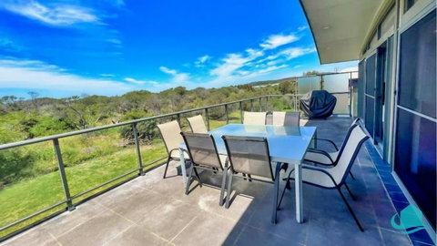 Beachside Beauty - St Kilda Accommodation 2