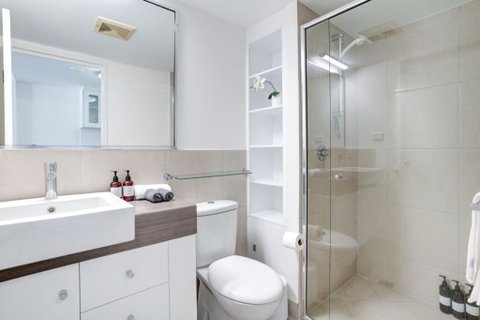 Cairns Central Studio - St Kilda Accommodation 4