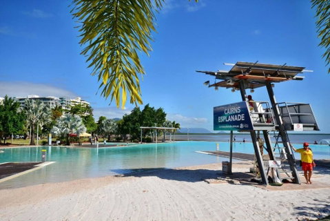 Cairns Esplanade Vacation In Stylish Watermark - St Kilda Accommodation 4