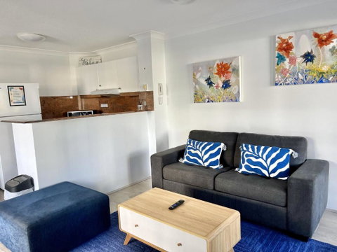 CHA Private Apts Aruba Beach - St Kilda Accommodation 4