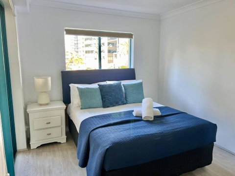 CHA Private Apts Aruba Beach - St Kilda Accommodation 3
