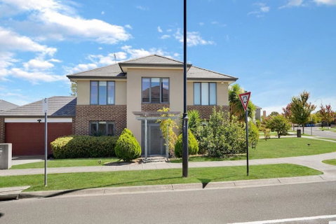 Deluxe Family Montpellier Gardens Estate - Burwood - St Kilda Accommodation 1