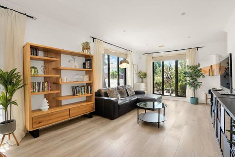 Deluxe Family Montpellier Gardens Estate - Burwood - St Kilda Accommodation 2