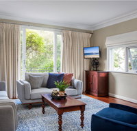 3-Bed House near Bondi Beach with Balcony Parking - St Kilda Accommodation