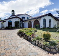 31 Rest Point Absolute Waterfront with Jetty - St Kilda Accommodation