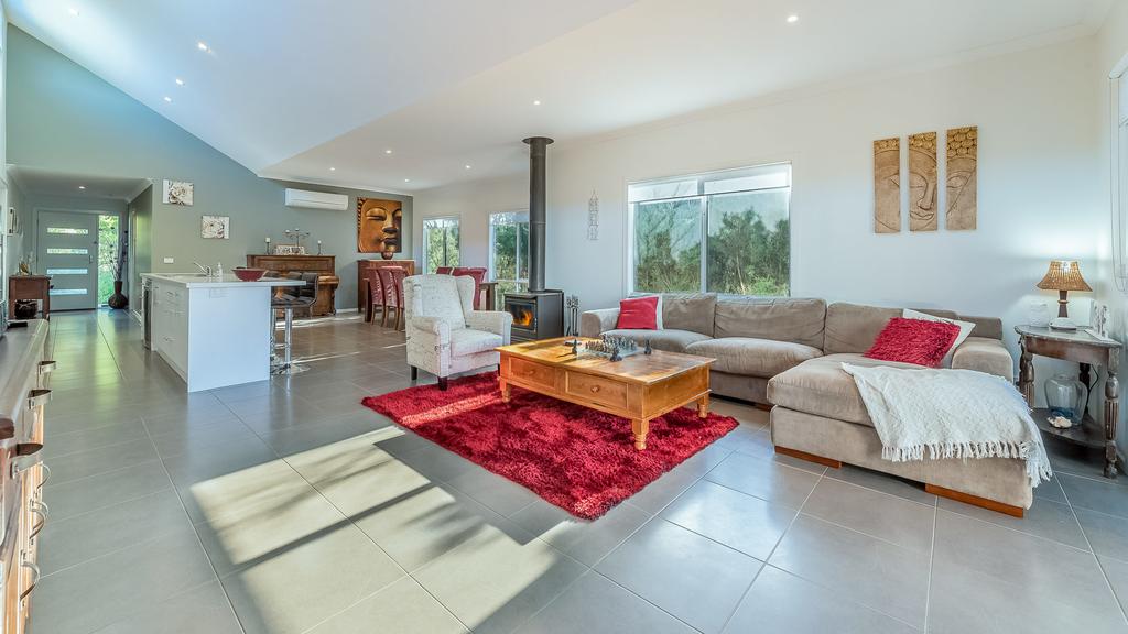 Smiths Beach VIC St Kilda Accommodation