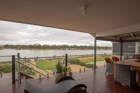 64 Marina Way, Mannum - St Kilda Accommodation 3
