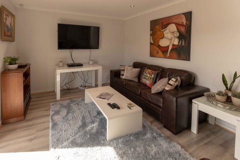64 Marina Way, Mannum - St Kilda Accommodation 2