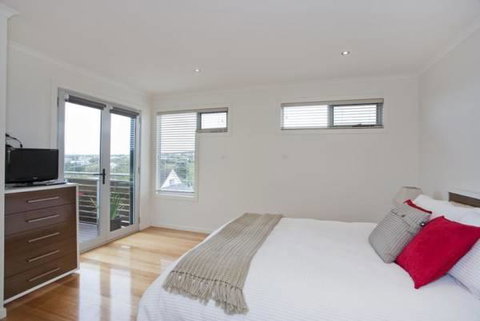 A Beautiful Beach House Torquay - St Kilda Accommodation 2