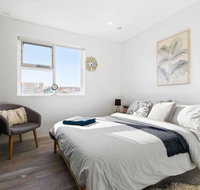 A Bright  Comfy Beach Studio 5min walk to Bondi Beach - St Kilda Accommodation